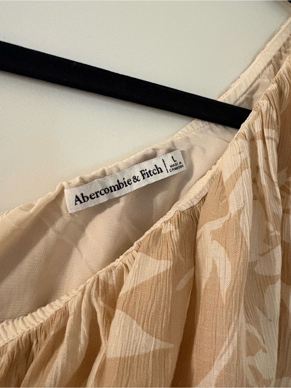 Abercrombie & Fitch One-Shoulder Beige Floral Cutout Maxi - Picture 2 of 2